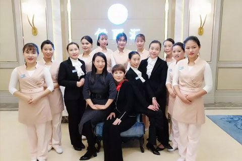转让4间美容院当创客，只为最初的梦想