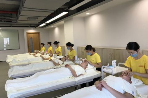 伊丽莎白培训学校报名
