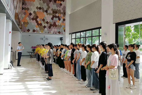 伊丽汇总部伊丽莎白佛山禅城校区6月美容开始与毕业回忆录