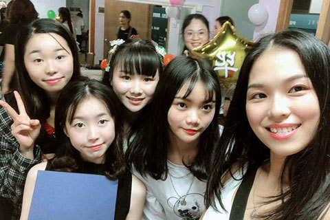 伊丽莎白化妆201班毕业快乐,留下了最美好印象
